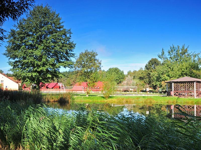 Wawrzkowizna Hotell Rząsawa Exteriör bild