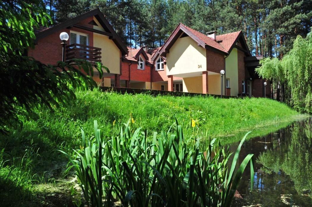 Wawrzkowizna Hotell Rząsawa Exteriör bild