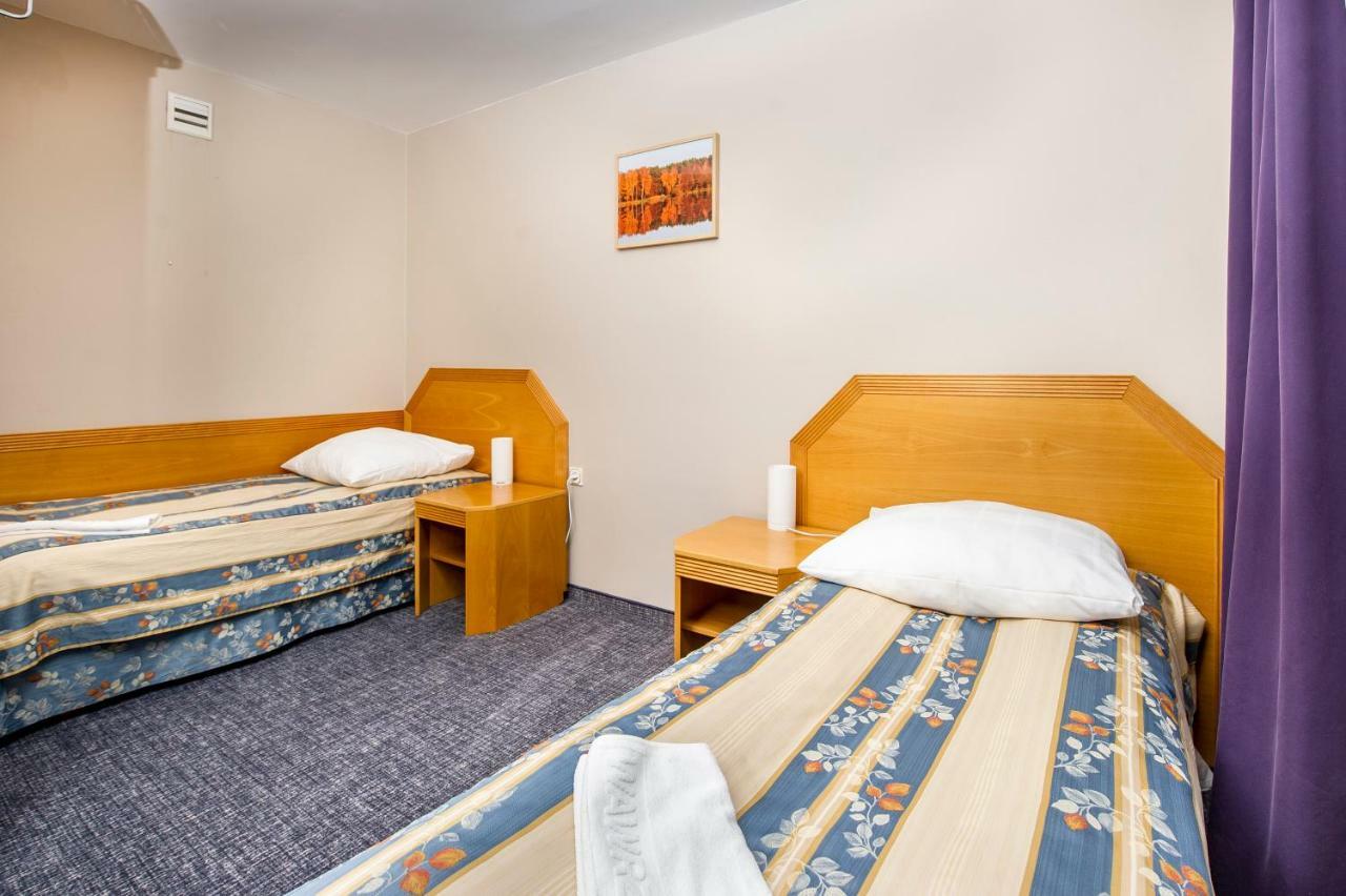 Wawrzkowizna Hotell Rząsawa Exteriör bild