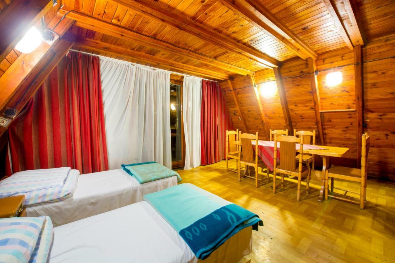 Wawrzkowizna Hotell Rząsawa Exteriör bild